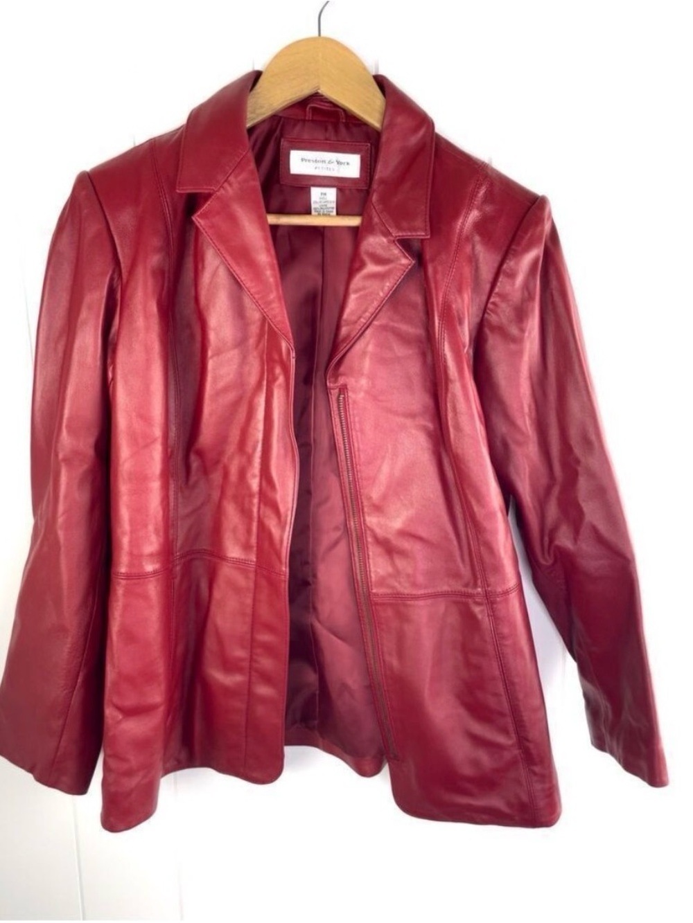 Vintage Womens M Red Leather Jacket - Preston & York! Like new!